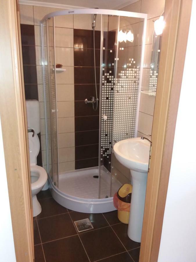 Lip Si Ely Hotel Dîmbovicioara Екстериор снимка